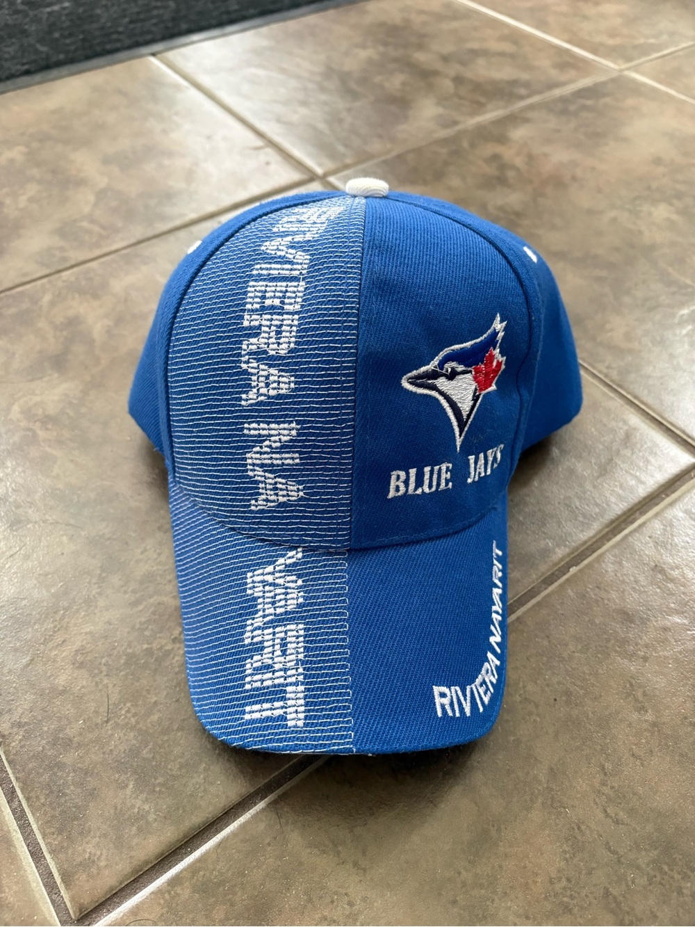 Toronto Blue Jays Blue Logo Baseball Cap - Rivera Marit Accent